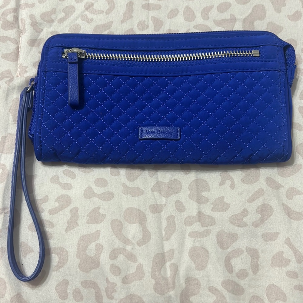 Vera Bradley Wristlet Wallet in Blue gage